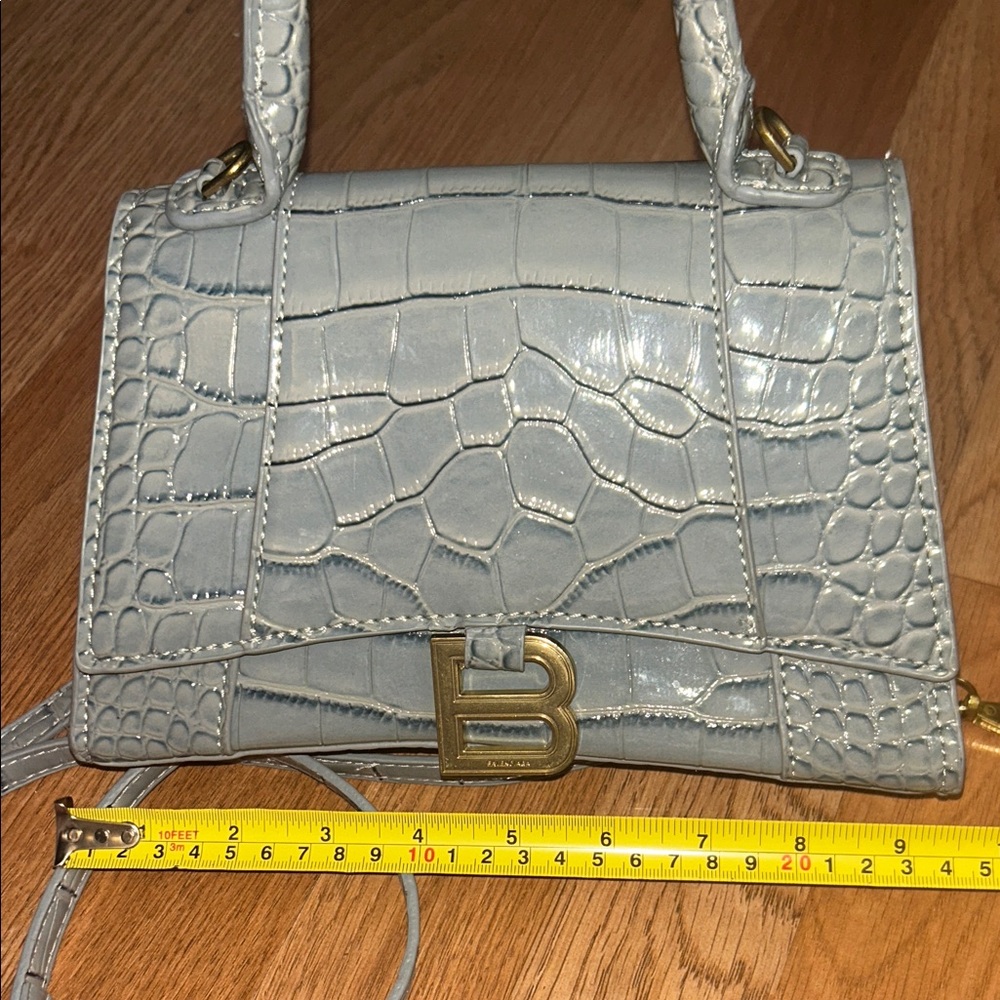 Gray Crocodile Embossed Handbag - Picture 3 of 7